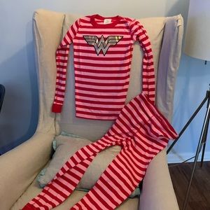 Hanna Andersson Wonder Woman PJS Size 150/US12